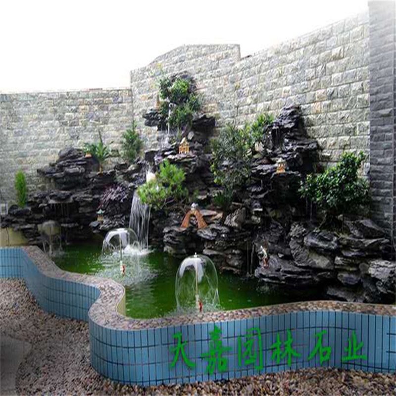 龙凤小庭院水景设计